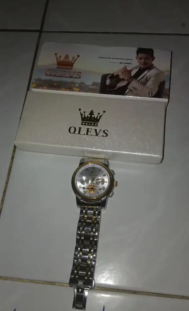 Di jual jam tangan merk olevs bekas bisa di pakai untuk pria & wanita