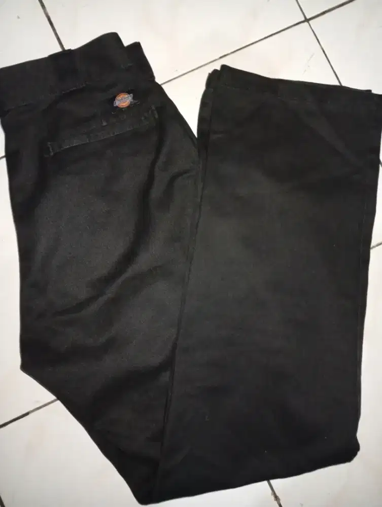 Celana DICKIES black size 30