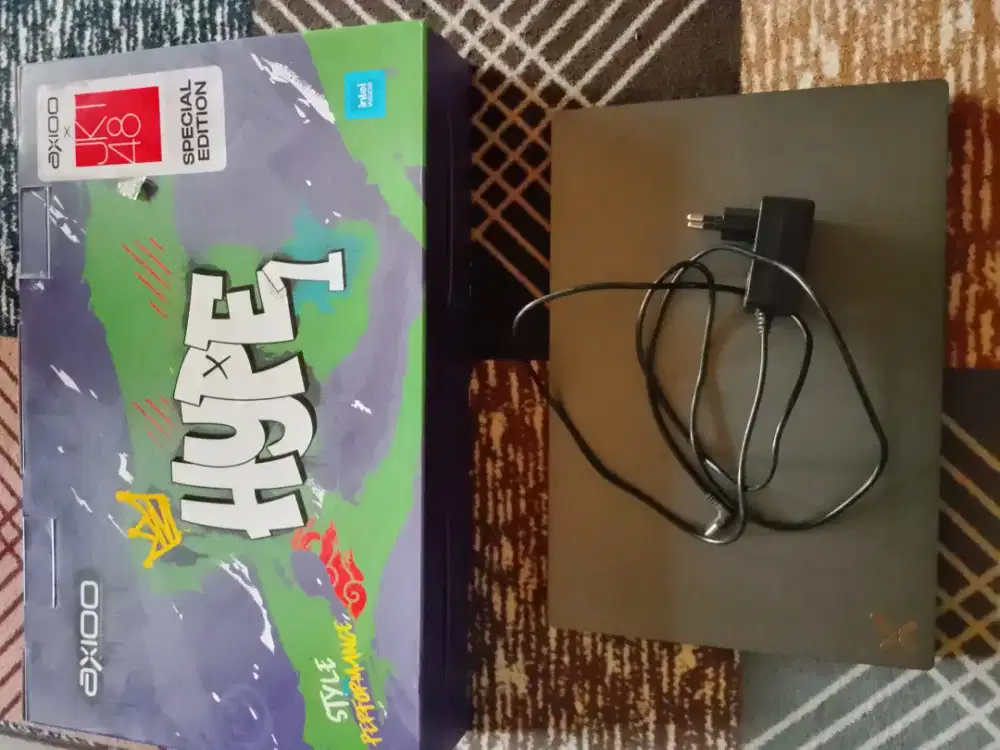 LAPTOP NOTE AXIOO HYPE 1 LENGKAP DOS + CHARGER