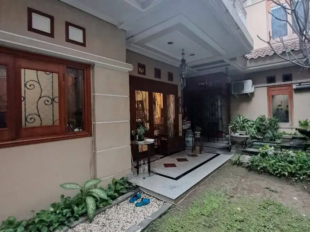 Araya Tahap 1 Full Jati Semi Furnished!!! Row Jalan Kembar Perumahan