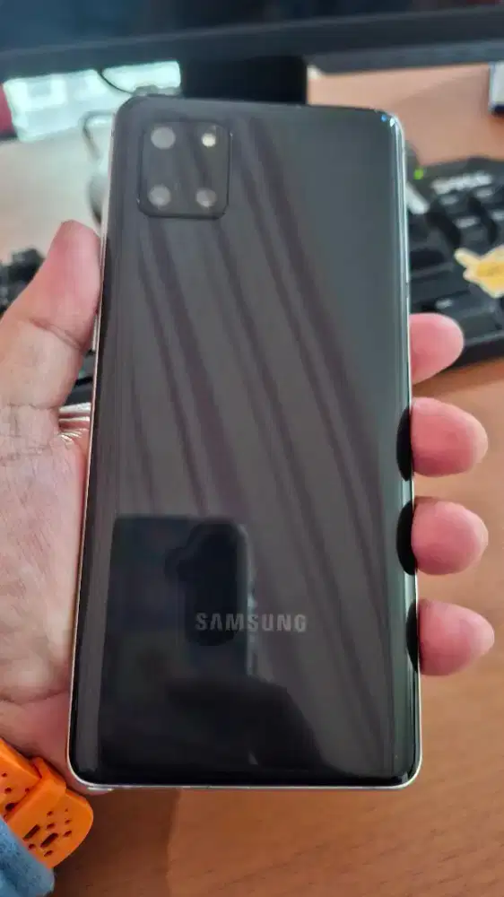 SAMSUNG NOTE 10 LITE BATANGAN
