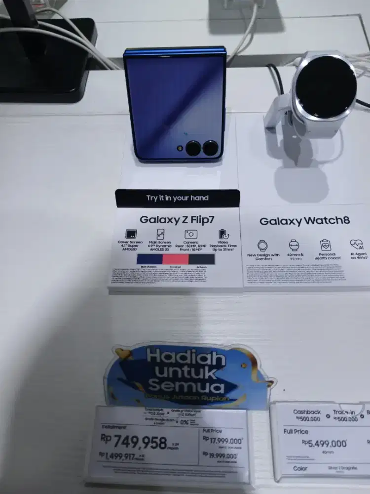 SAMSUNG GALAXY ZFLIP 7