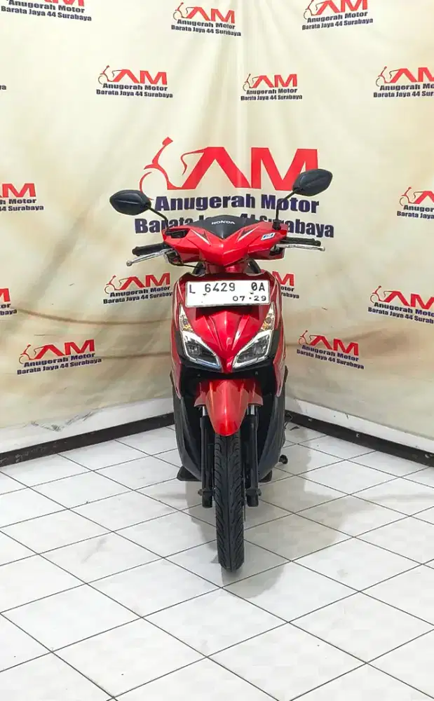 Honda Vario 110 Fi Tahun 2014 warna merah