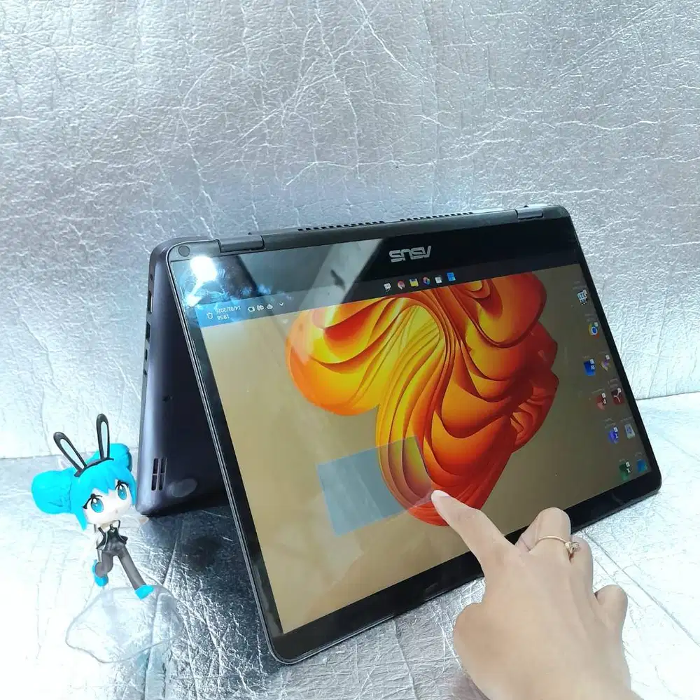 Asus T410U (toauch screen ) core i5-7200U Ram 8gb ssd 256gb Vga nvidia