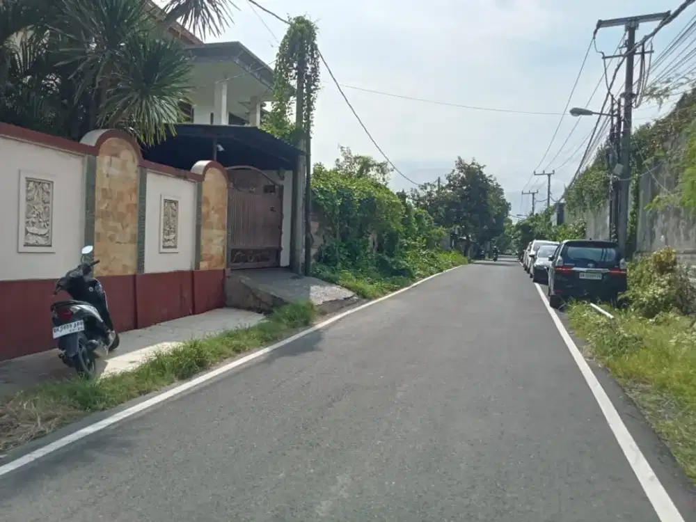 Jual Tanah Bonus  Rumah Di Jalan Tukad Gangga Denpasar Bali. Dekat Ke Renon, Sesetan, Sidakarya, Plaza Renon,  Sanur Bali