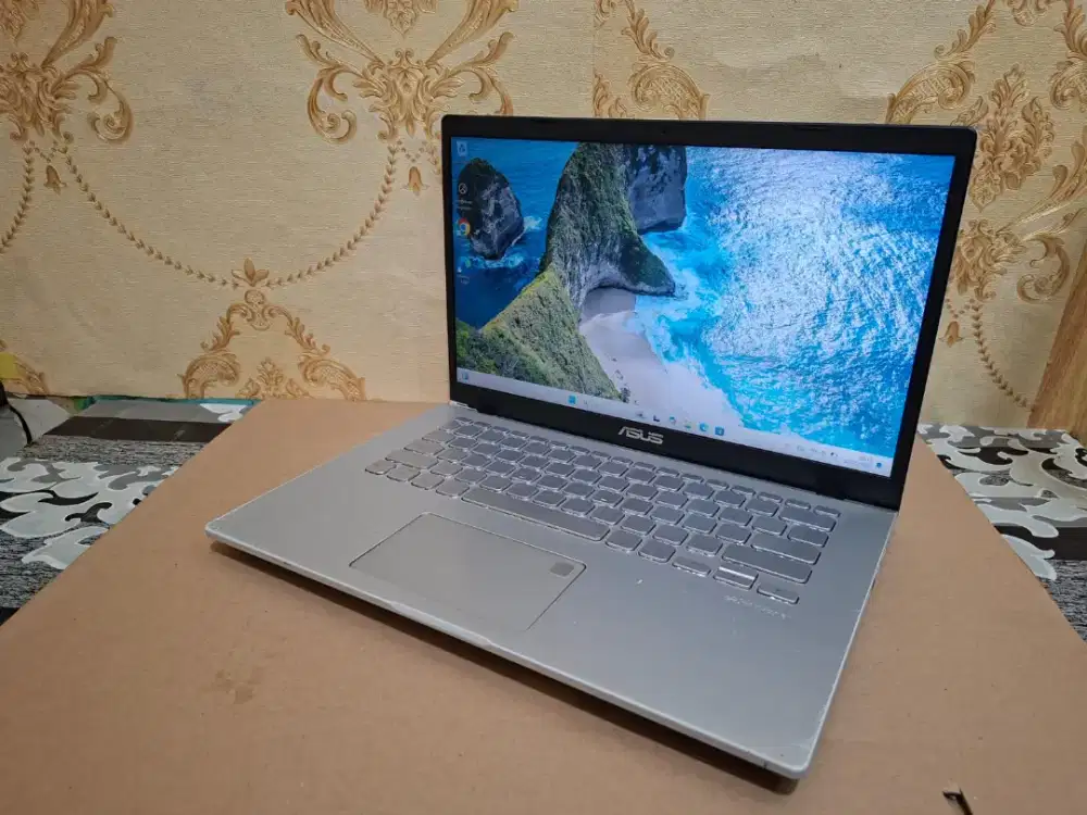 Laptop ASUS VIVABOOK X409FA - Core i3-10th -4GB -SSD 256GB -Desaigner