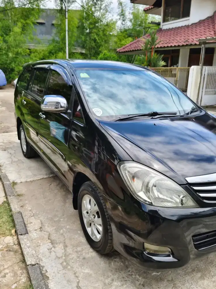 Innova G AT bensin 2011 Cash!!!