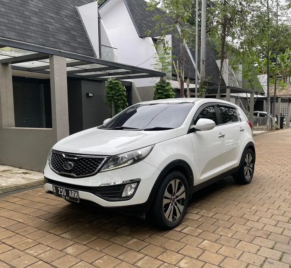 KIA Sportage SE A/T Service Record KIA