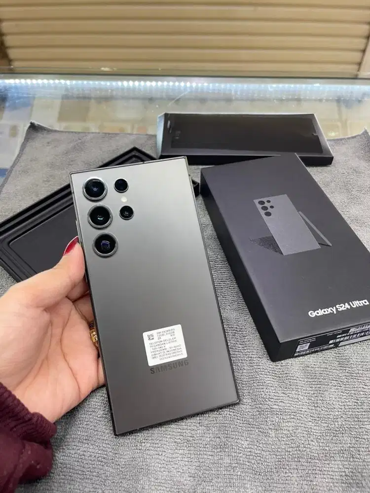 Samsung S24ultra 12/512 Grey ex Sein fullset