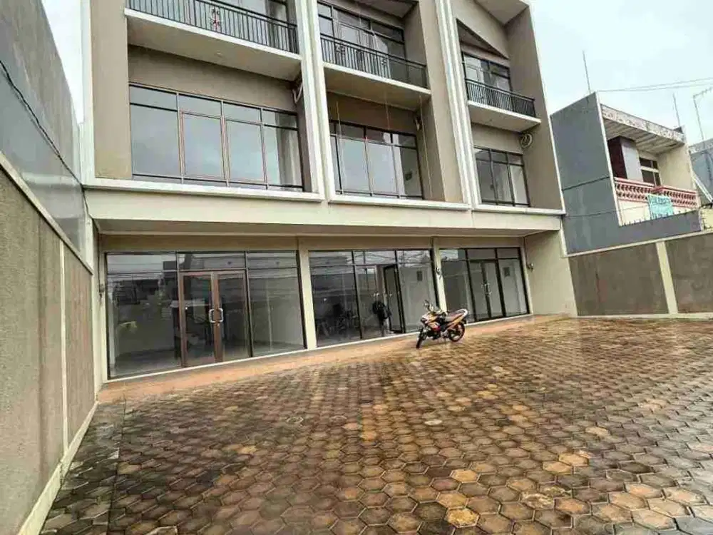 Ruko Brand New Gandeng 3 di Jatinegara Jakarta Timur