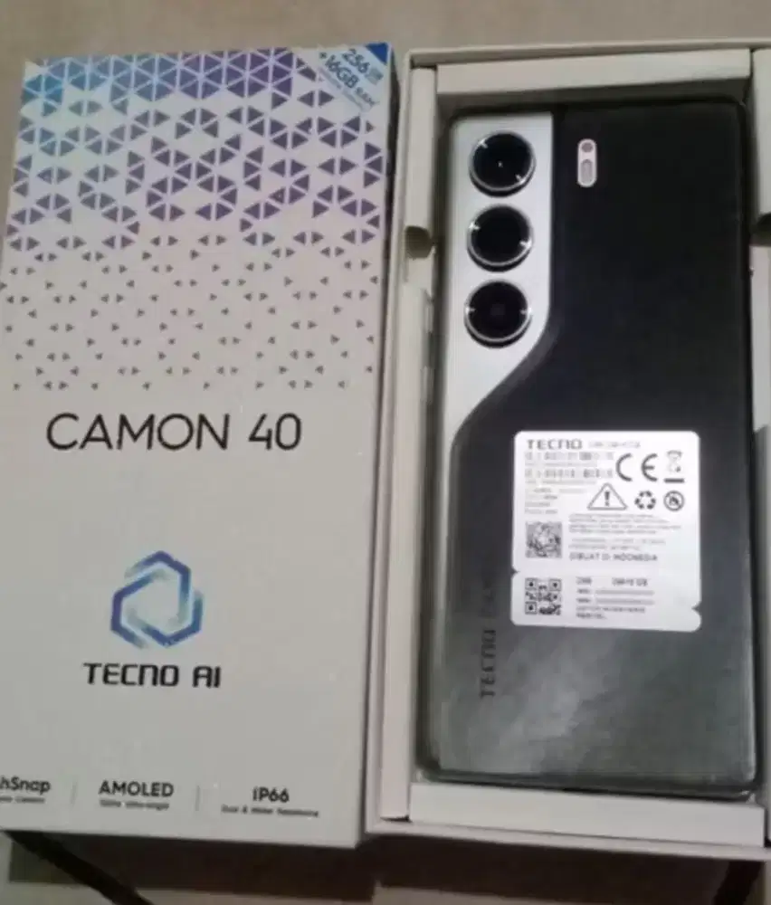 Tecno kamon 40 8+8/128 gb