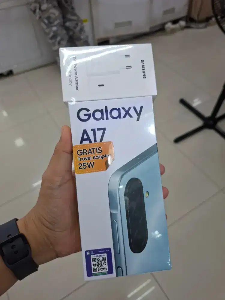 Samsung a17 8/128gb