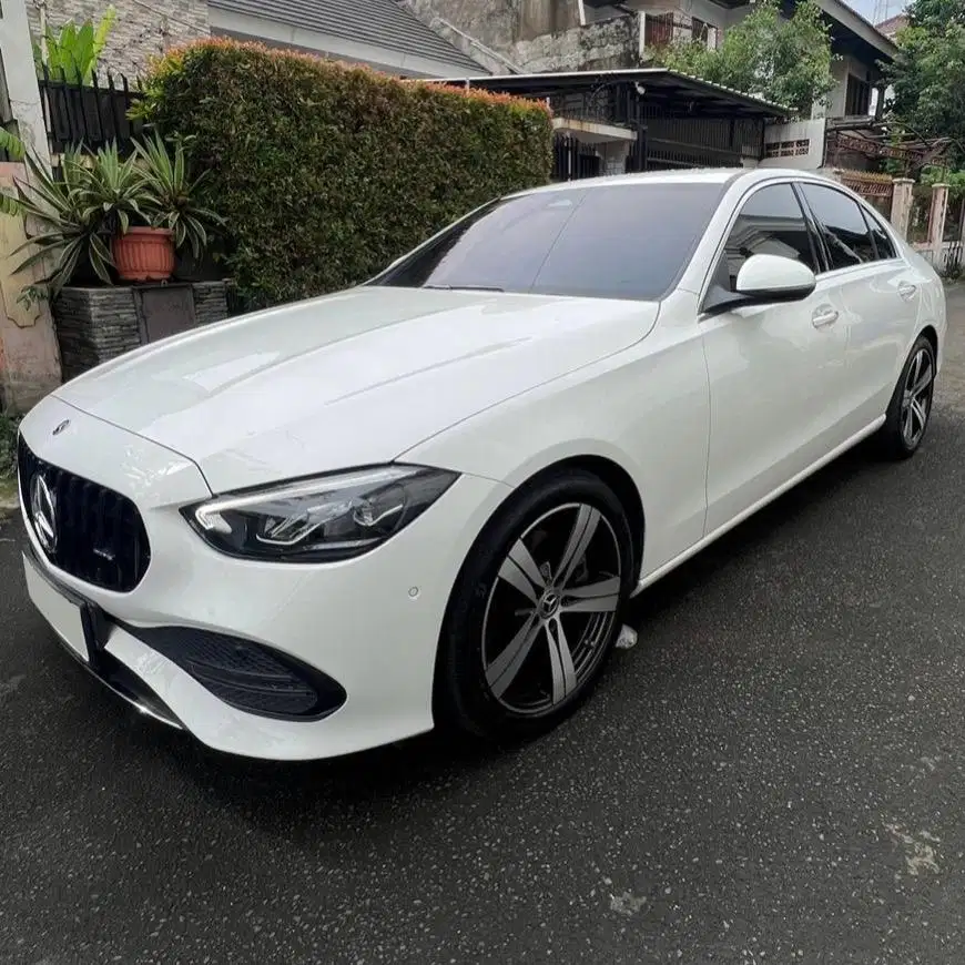(CASH) Mercedes Benz C200 AVG W206 2023