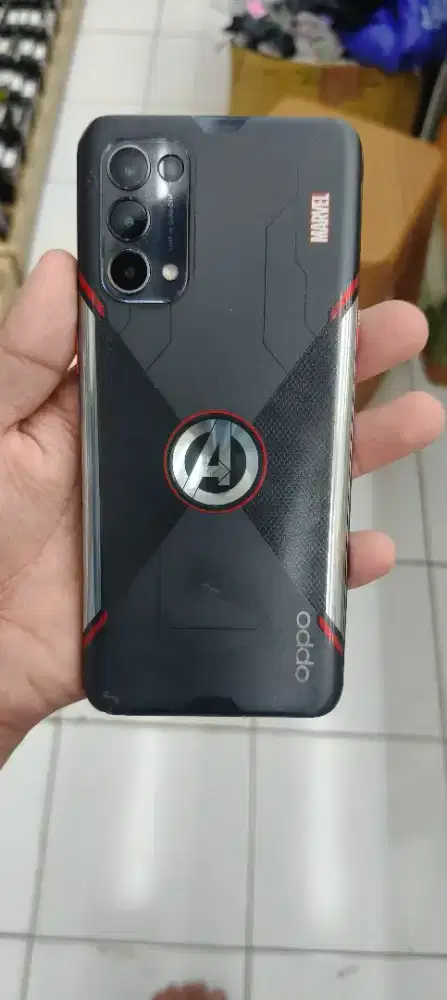 Oppo Reno 5 Marvel Edition
