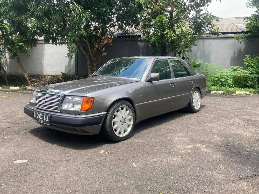 Mercedes-Benz 230 E Manual 1993 Mercy Boxer W124 Mulus Siap PAKE