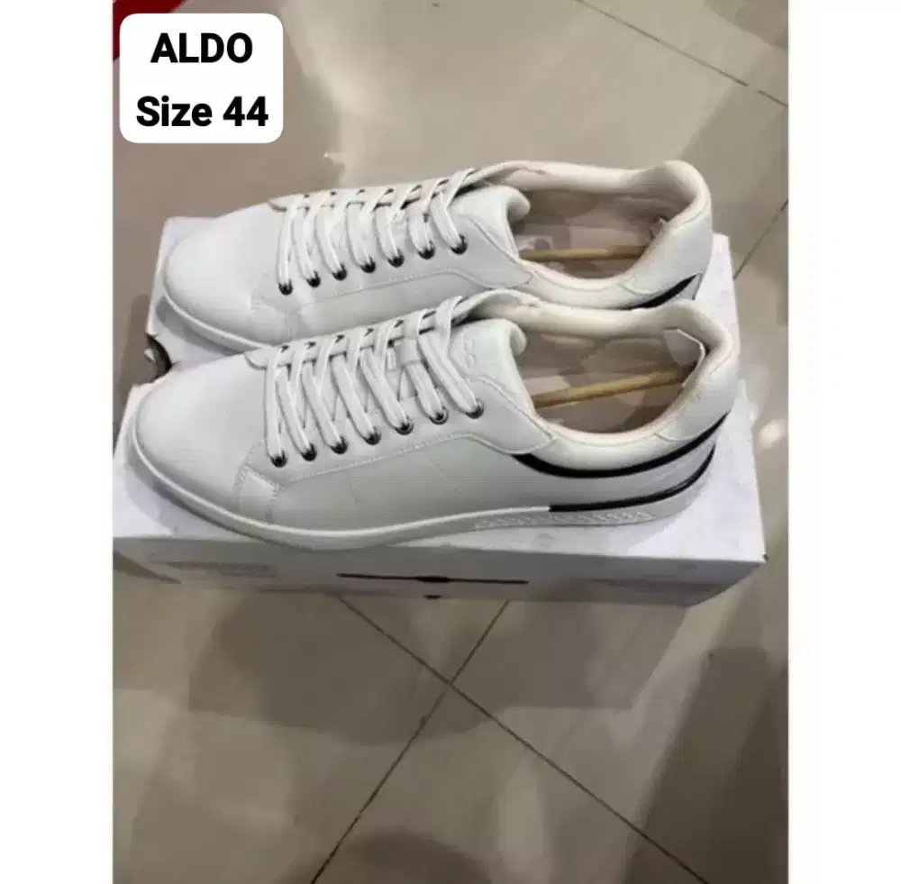 Sepatu Aldo White Sneakers Men Size 44 Kondisi Baru