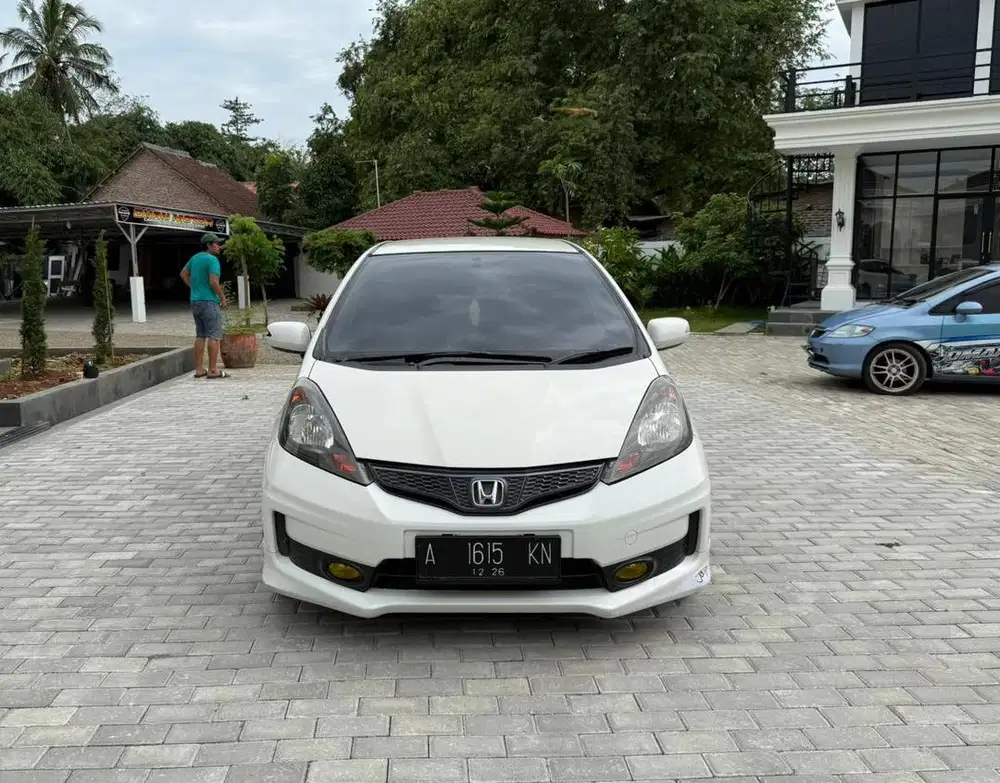 JAZZ RS MATIC 2012