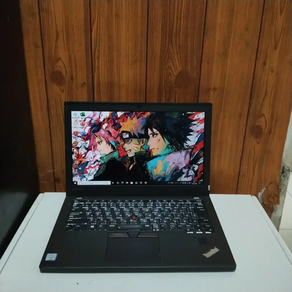 Thinkpad x270 i5-7300U 8gb ram ssd 256gb