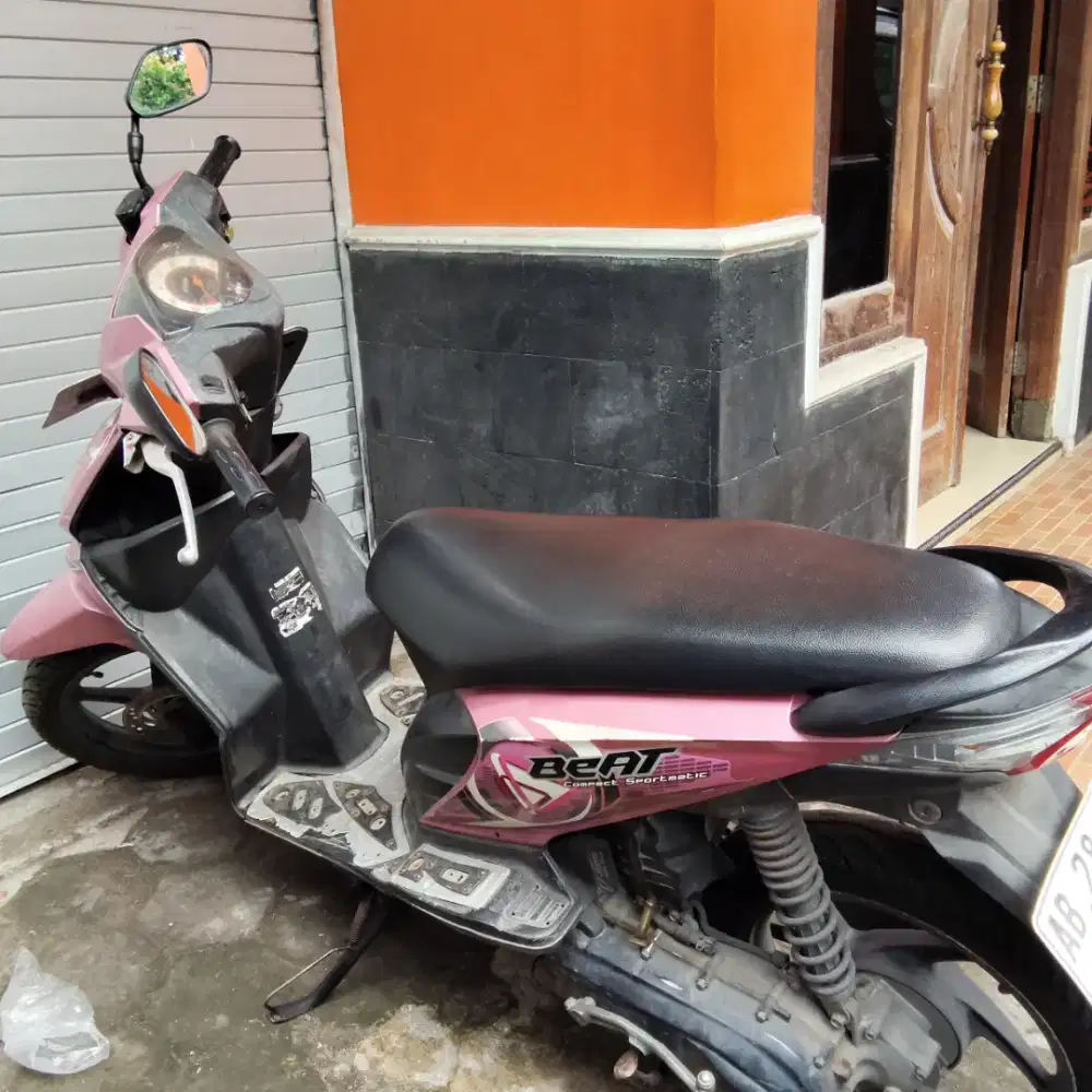 Dijual Murah Beat Karbu 2010 Lokasi Panggung Krapyak sewon Nego
