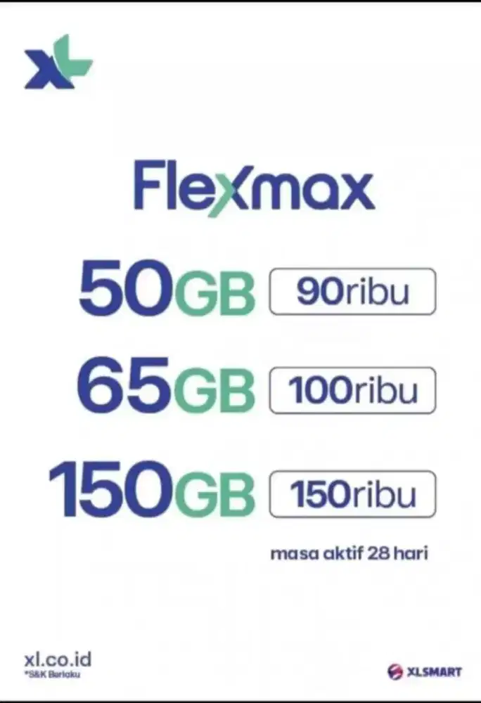 Karyawati jaga konter