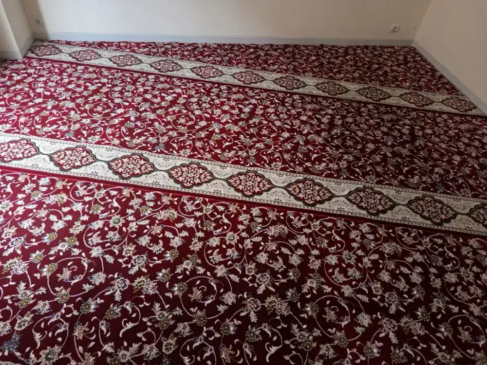 Tersedia Karpet sajadah Masjid import pembelian menyesuaikan kebutuhan