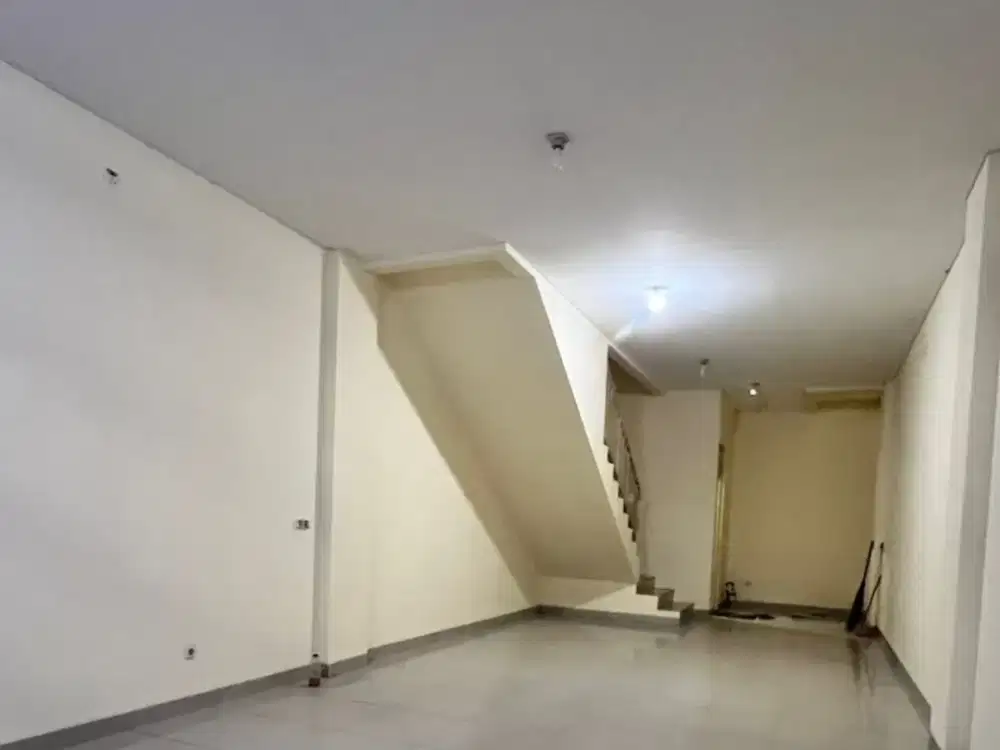 Disewakan Ruko Malibu City Walk City Walk Bersih