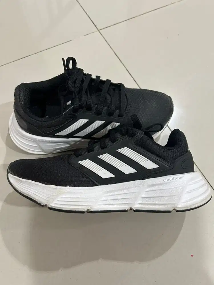 Sepatu running adidas galaxy 6 hitam original
