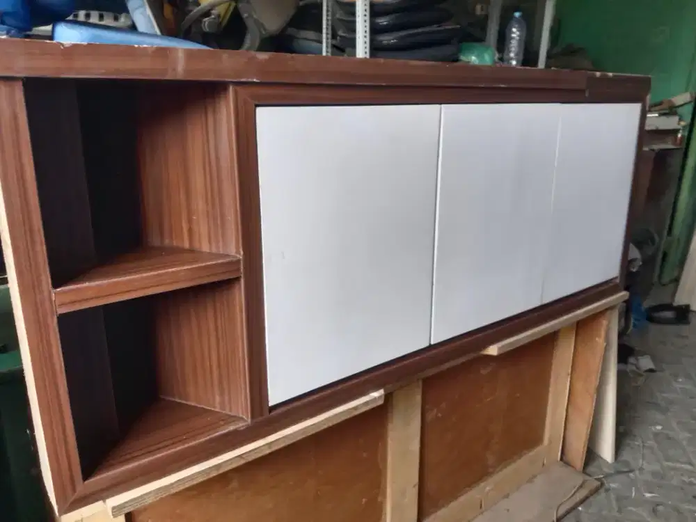 Lemari tempel,lemari panjang,lemari dapur