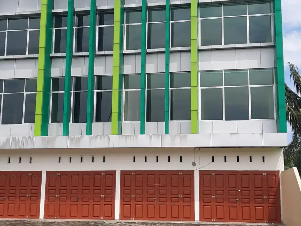 RUKO EKSKLUSIF 3 LANTAI DI LOKASI STRATEGIS BATANG KUIS