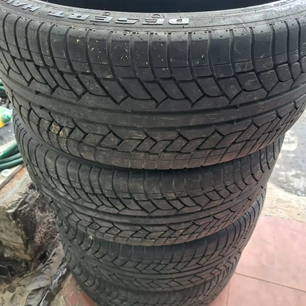 Ban 245 40 20 achilles desert hawk ring 20