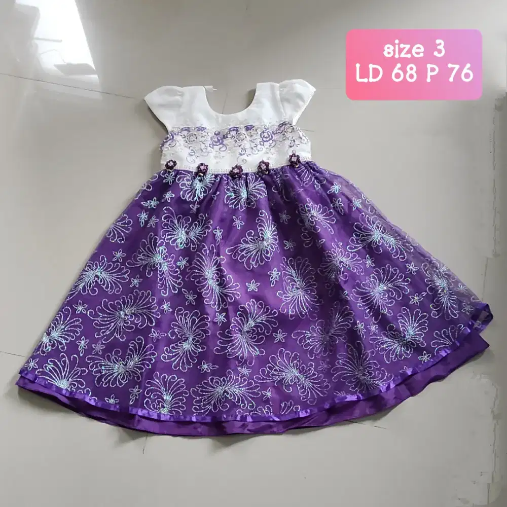 Gaun pesta anak size 3, preloved