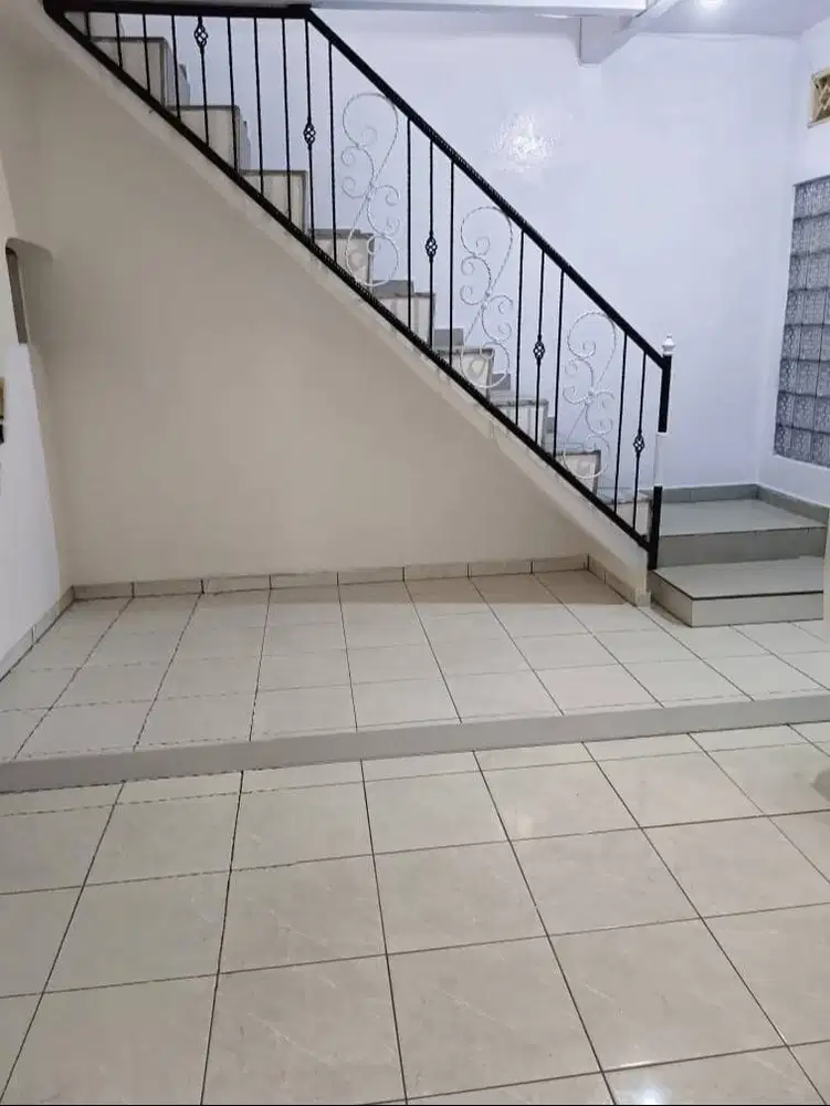 Rumah Bagus Terawat Permata Cimahi Siap Huni Lokasi Strategis