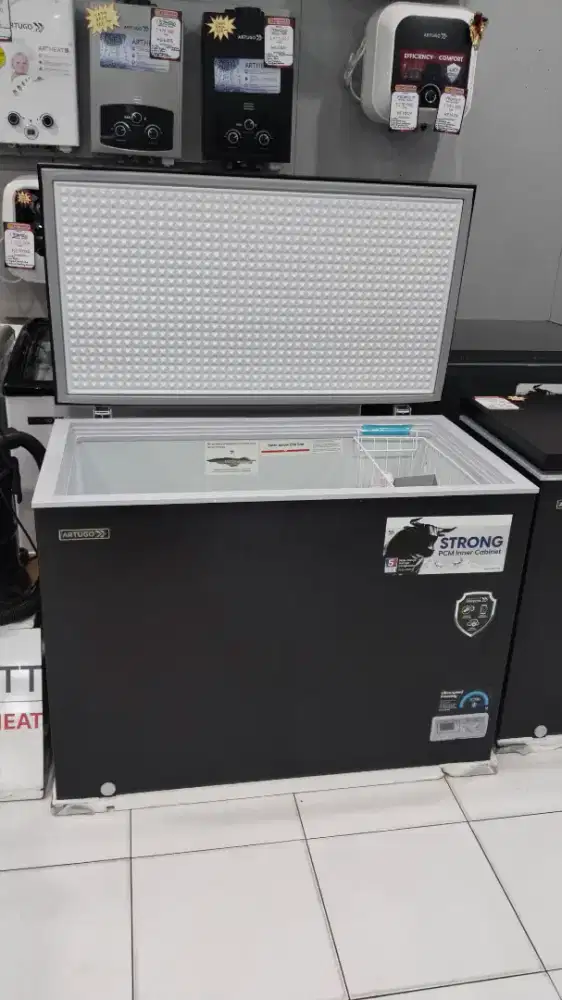 Frezzer Box Artugo dengan kapasitas 330Liter Promo Cashback & Cicilan