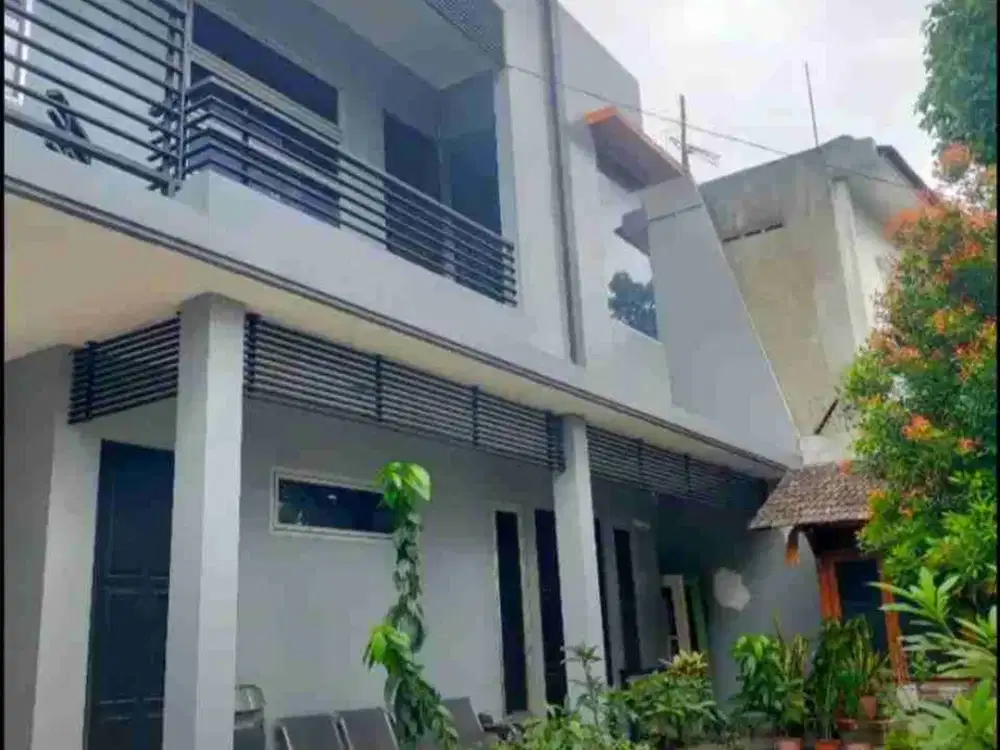 Rumah 2 Lantai di Kalisari, Pasar Rebo, JakTim