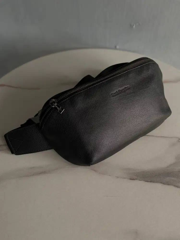 Tas Hush Puppies Weston Leather Waist Bag Original