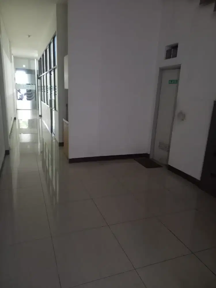 Ruko 3 Lantai di Jalan Sunda Bandung