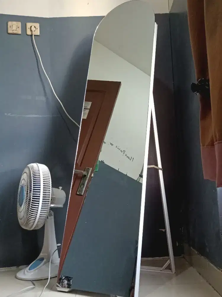 Cermin berdiri 153×40