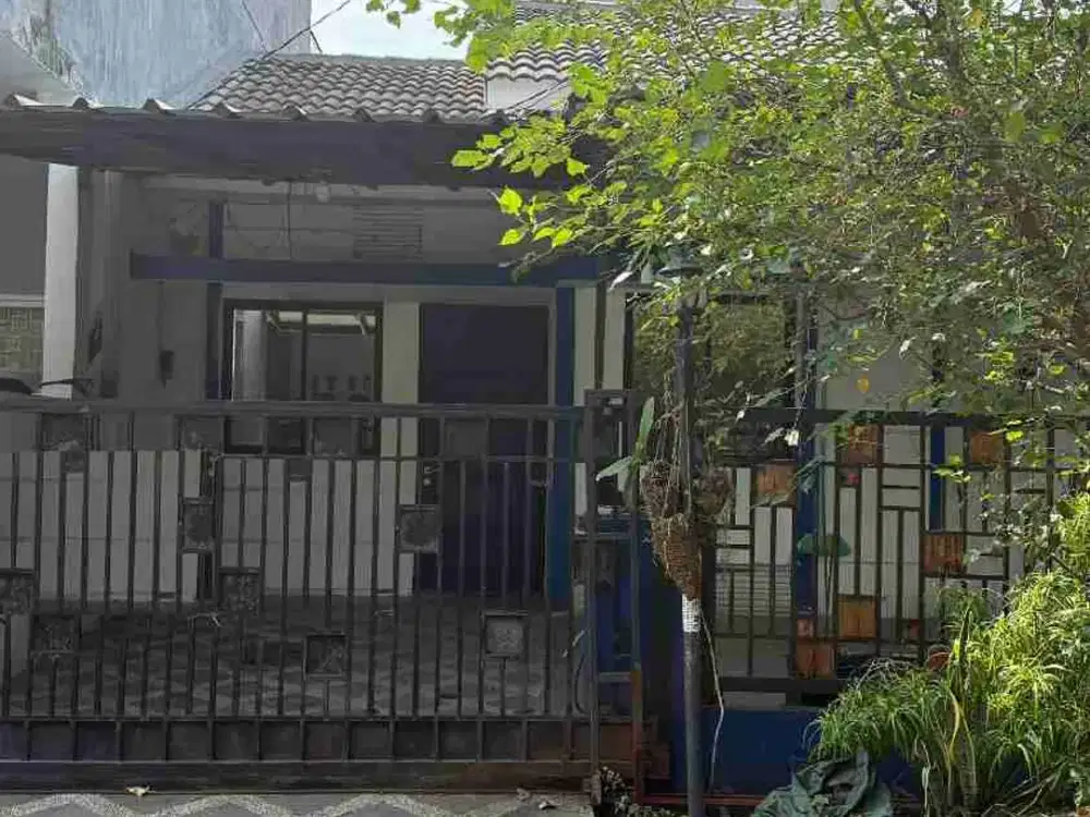 Dijual rumah di dalam perumahan candrabaga Bekasi utara