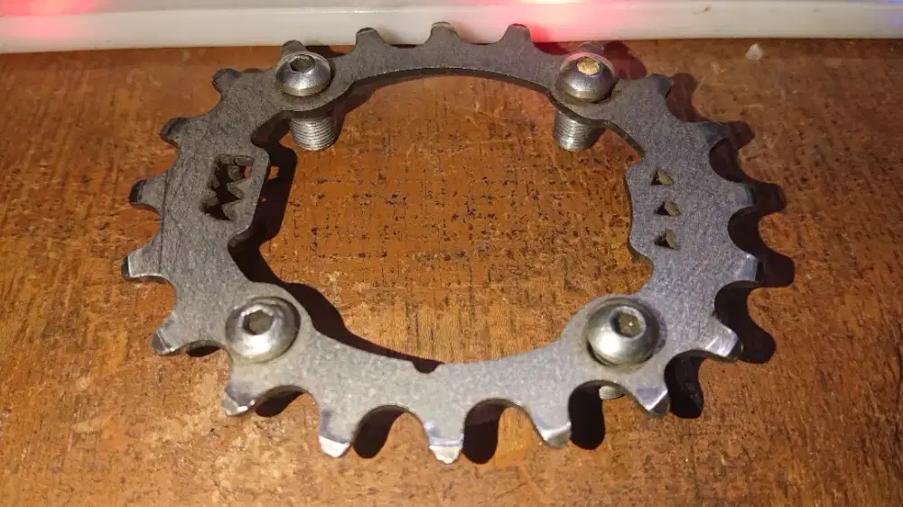 Gir Depan Kecil bentuk Oval buat Crank BCD 104