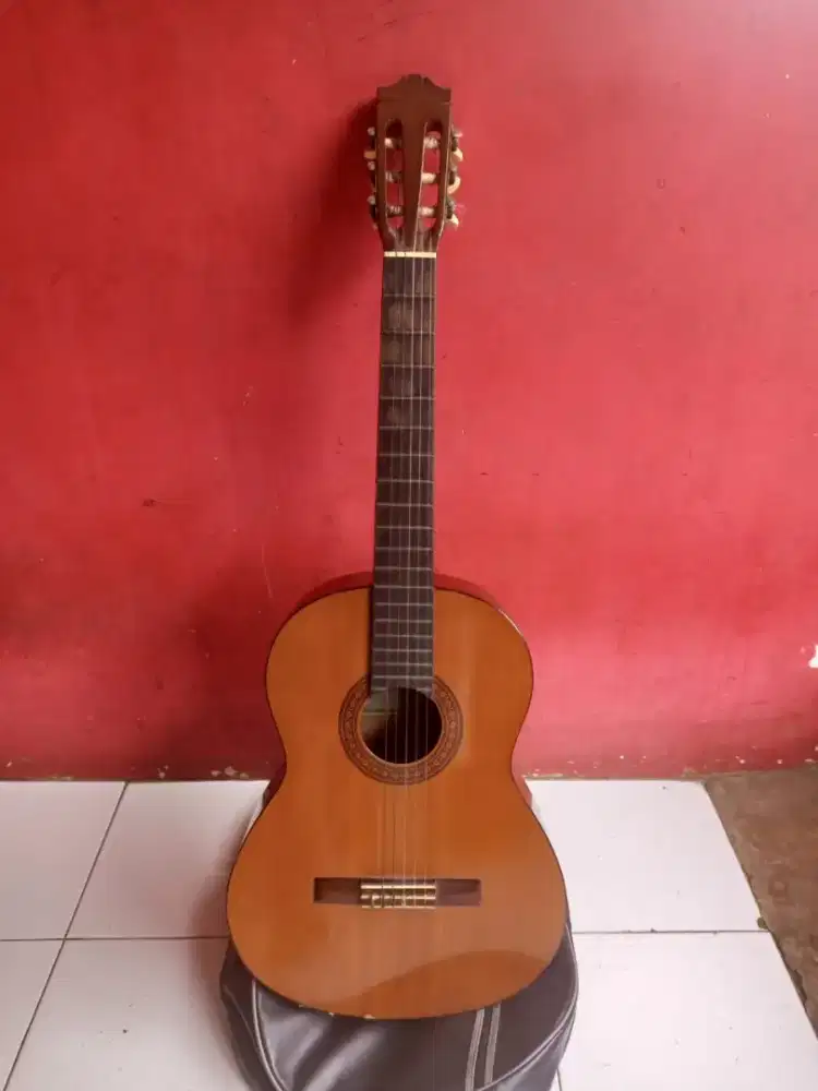 Gitar Yamaha c330 original