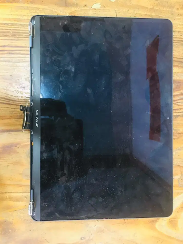 lcd macbook air m2 13.6 inch pecah