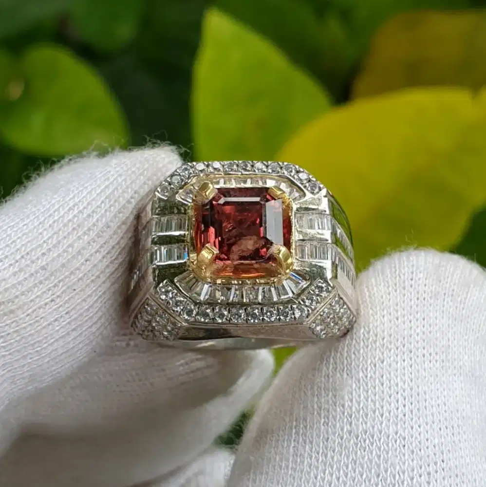 Natural Orange Sapphire No Heated 3.15 crt
