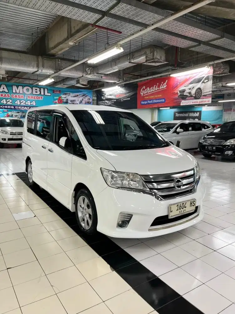 Nissan Serena HWS panoramic AT Matic 2013