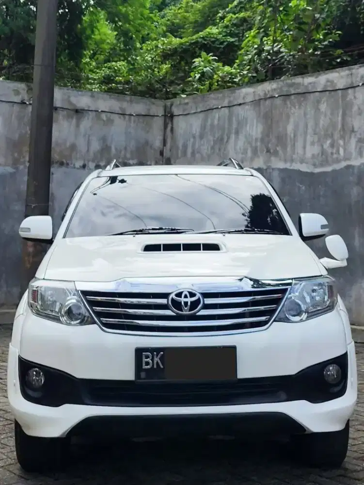 TOYOTA FORTUNER 2.5 VNT TRD MT 2012