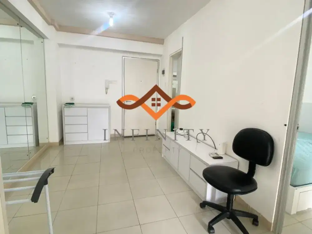 Disewa Apartemen Greenbay Pluit 2 BR Semi Furnished View ke Kolam + 2 AC
