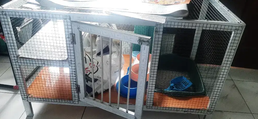 Kandang kucing dan perlengkapan