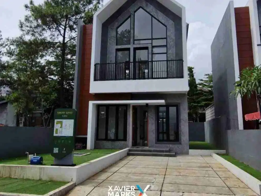 Dijual rumah 2 lantai minimalis modern di kota wisata Batu