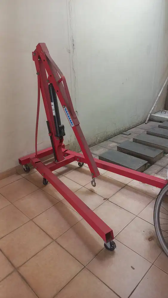 Folding Engine Hoist