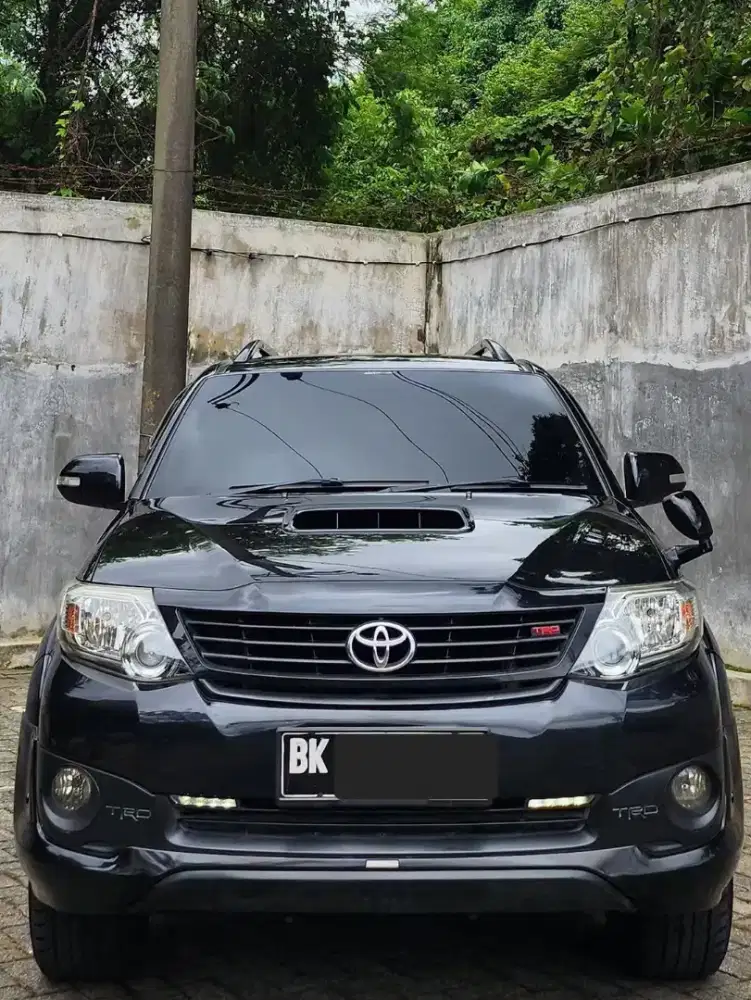 TOYOTA FORTUNER 2.5 VNT TRD AT 2014
