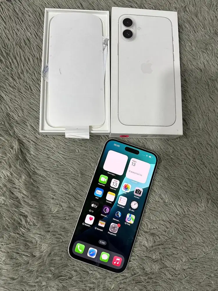 Iphone 16 Plus 128gb White IBOX Garansi On April 2026